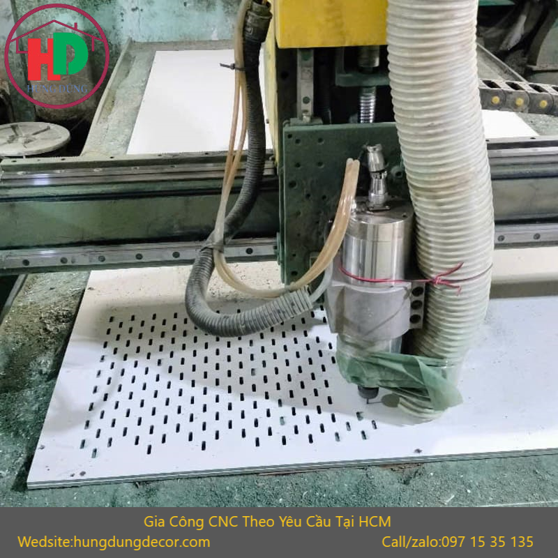dich-vu-cat-cnc-go-cong-nghiep