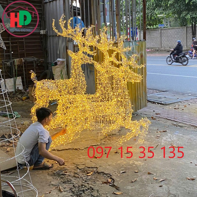 Tuần lộc trang trí Noel ngoài trời tại resort Phú Quốc – Hùng Dũng Decor