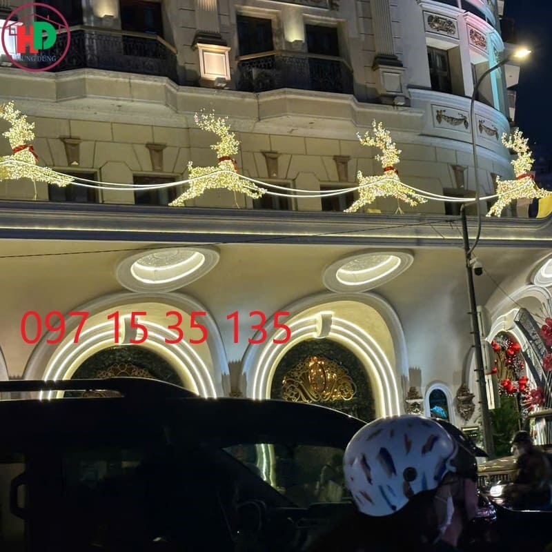 tuần lộc dáng đang bay - hùng dũng decor