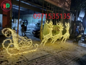 Tuần lộc Noel Ngoài Trời
